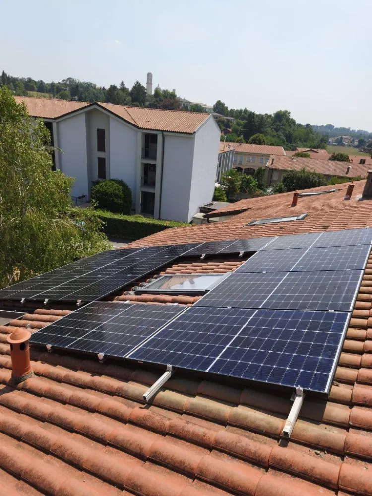 Impianto fotovoltaico realizzato a Venegono Inferiore (VA)